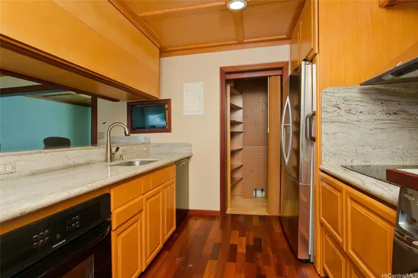 Aiea, HI 96701,98-879-B Kaonohi ST #67