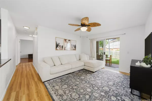 Waipahu, HI 96797,94-531 Lumiaina ST #C102