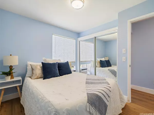 Kapolei, HI 96707,92-1171 Palahia ST #G102