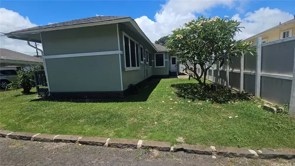 Honolulu, HI 96816,1247A 9th AVE