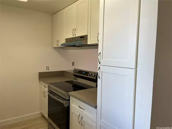 Waipahu, HI 96797,94-870 Lumiauau ST #S202