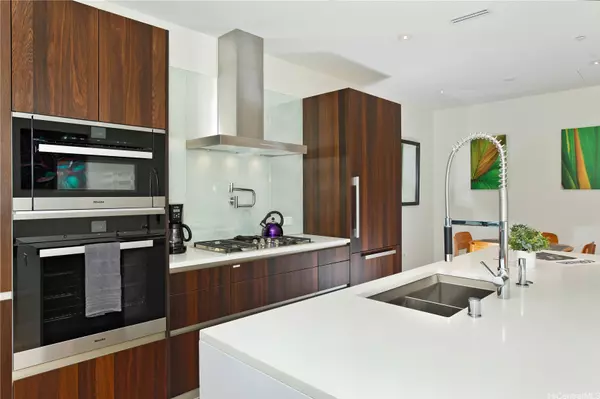 Honolulu, HI 96814,1118 Ala Moana BLVD #1003