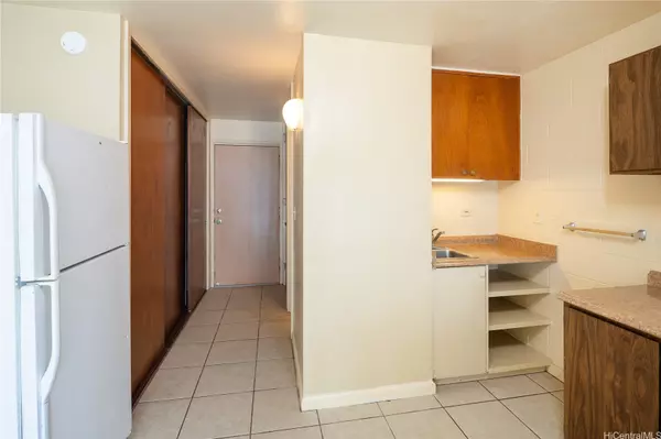 Hauula, HI 96717,53-549 Kamehameha HWY #209