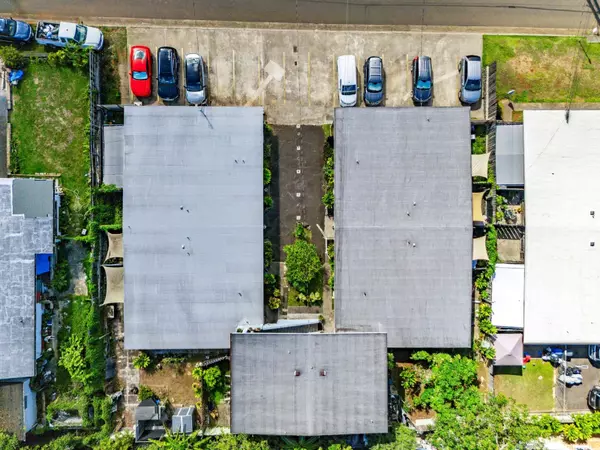 Kaneohe, HI 96744,45-245 Iole ST