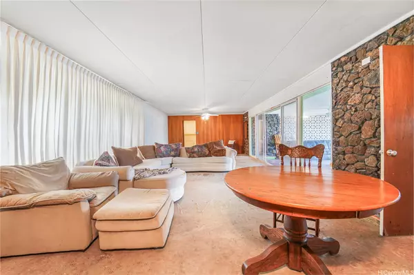 Laie, HI 96762,55-97 Naupaka ST