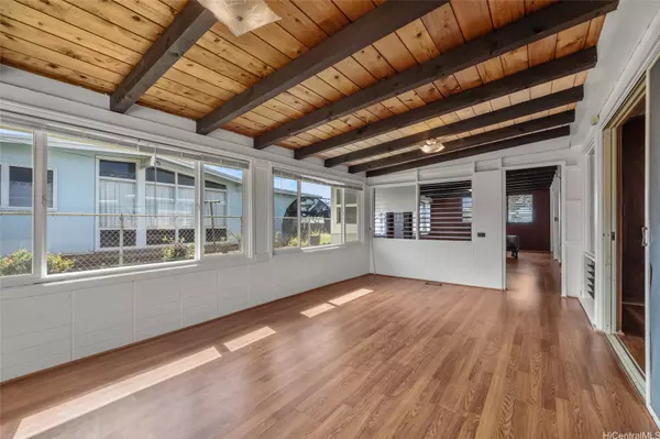 Pearl City, HI 96782,775 Hoomalimali ST