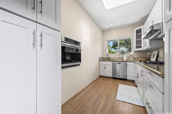 Kailua, HI 96734,355 Hualani ST #A