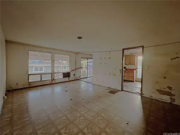 Waianae, HI 96792,86-307 Alamihi ST