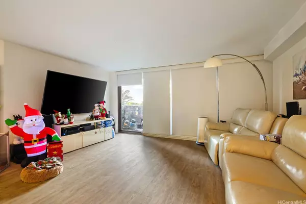 Honolulu, HI 96813,425 South ST #503