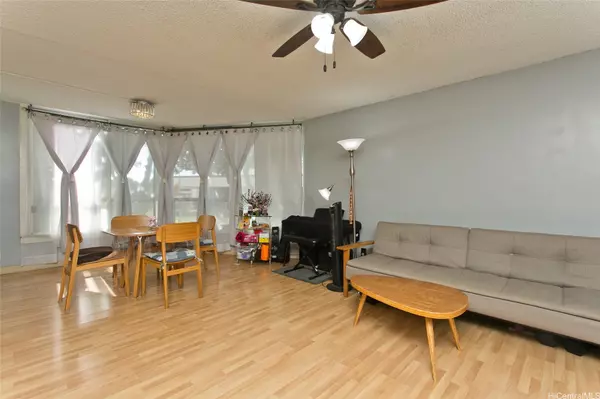 Honolulu, HI 96815,2600 Pualani WAY #103