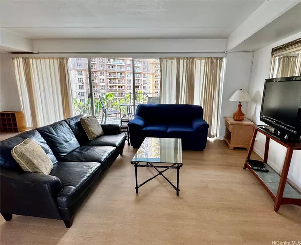 Honolulu, HI 96815,1804 Ala Moana BLVD #9B