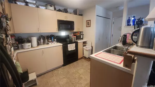 Mililani, HI 96789,95-1107 Koolani DR #226
