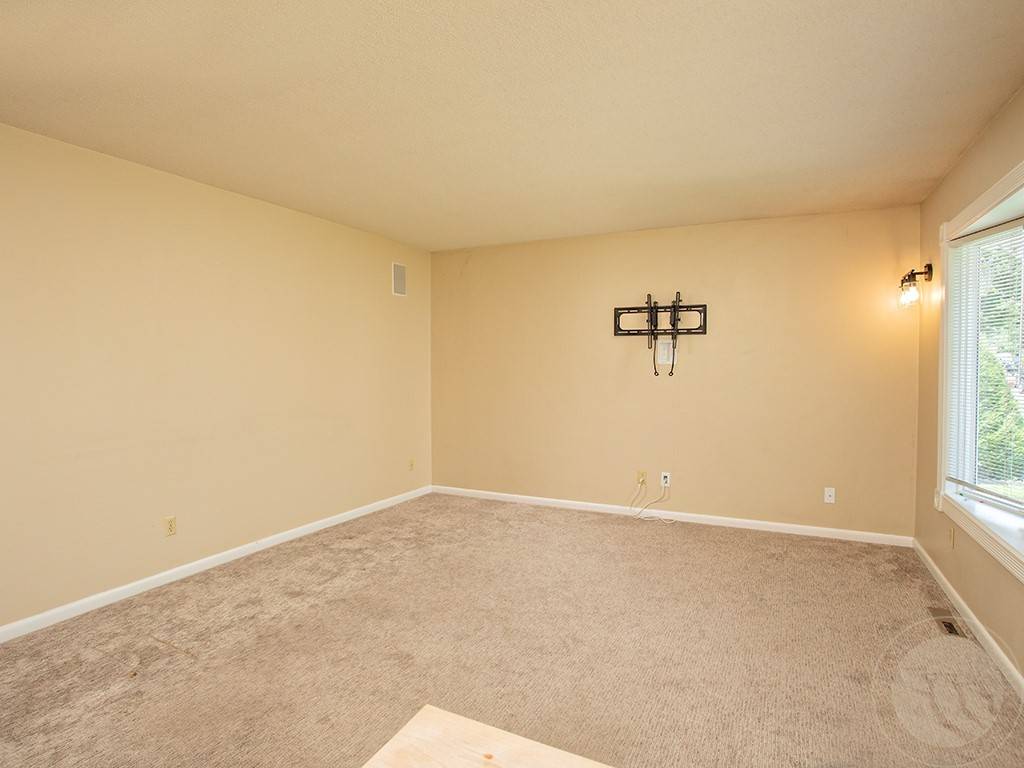 Billings, MT 59102,2208 Dallas Dr