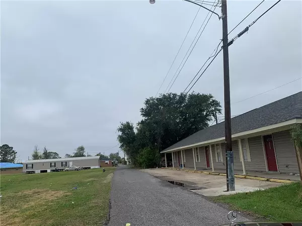 Lutcher, LA 70071,MILES ST