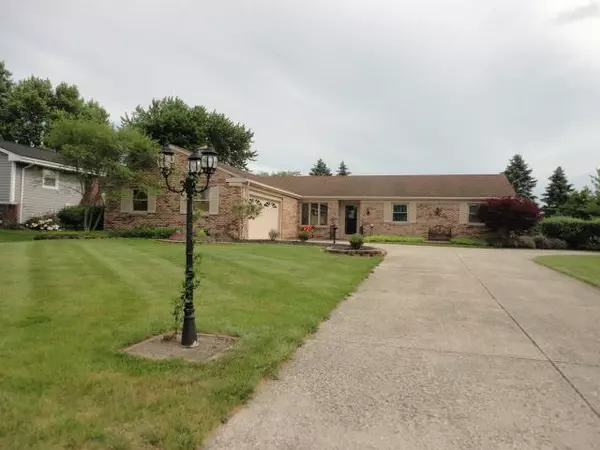 1055 Langeais, Marion, OH 43302