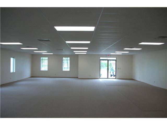 Circleville, OH 43113,780 N Court Street