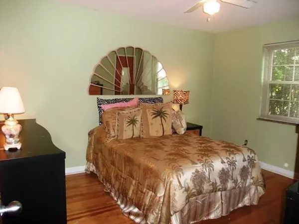 Columbus, OH 43212,1065 W Sells Avenue #10