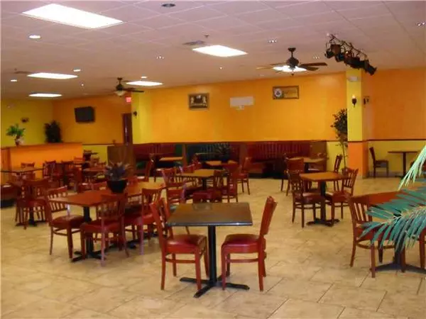 Delaware, OH 43015,1502 W William Street