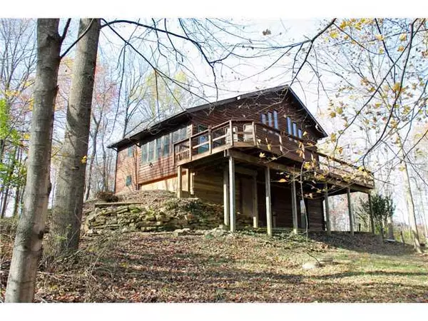 115 Cherokee Lane, Hide A Way Hills, OH 43107