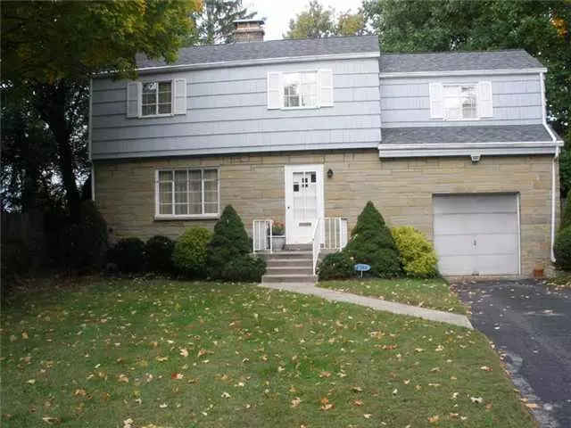 4944 Sharon Avenue, Columbus, OH 43214