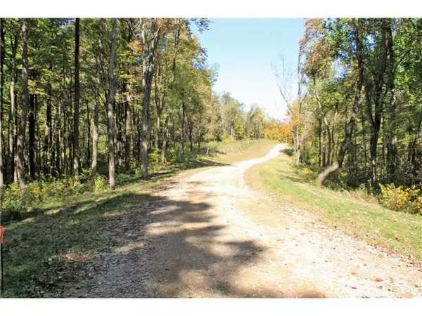 8 Webster Road, Laurelville, OH 43135