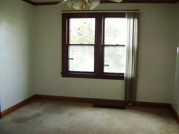Columbus, OH 43207,1725 S 4th Street