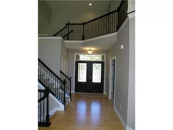 Powell, OH 43065,8975 Olentangy River Road