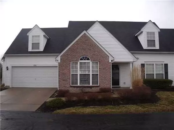 8590 Lazelle Village Drive, Lewis Center, OH 43035