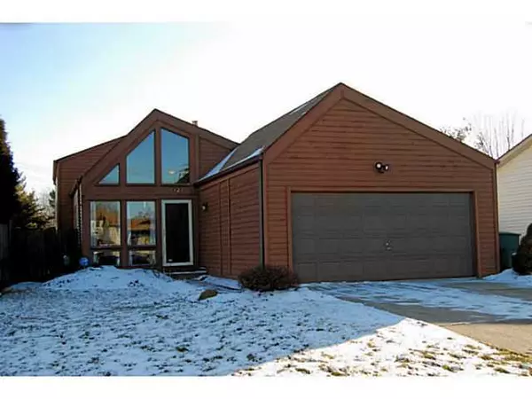 1121 Pacific Court, Worthington, OH 43085