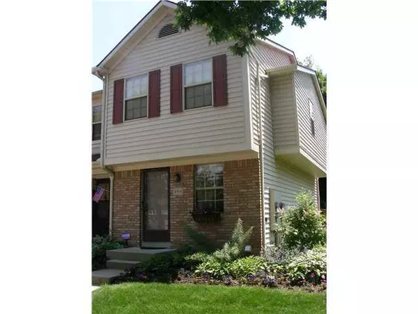 494 W Foxtrail Circle, Westerville, OH 43081