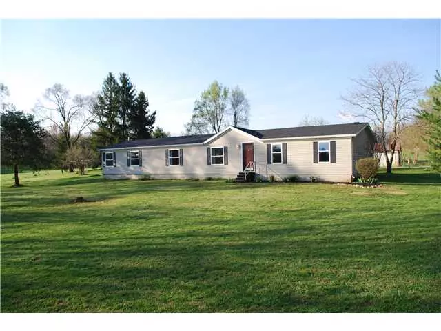 8900 Drums Bottom Road, Thornville, OH 43076