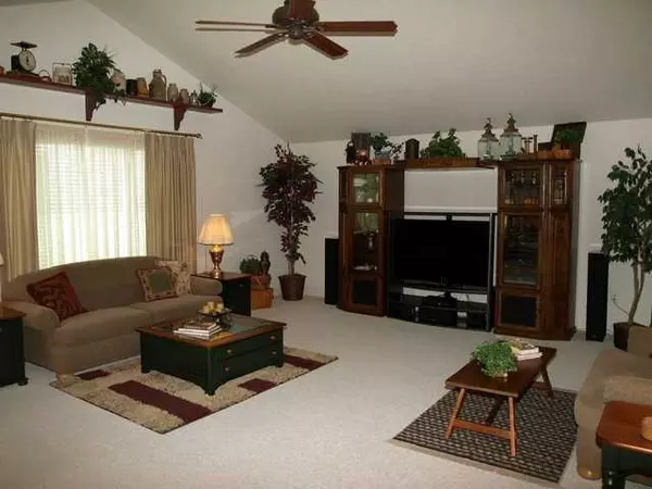 Circleville, OH 43113,8292 State Route 188