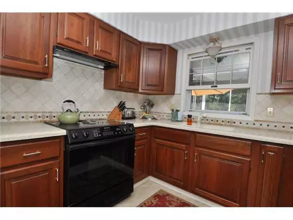 Columbus, OH 43235,1328 Hickory Ridge Lane