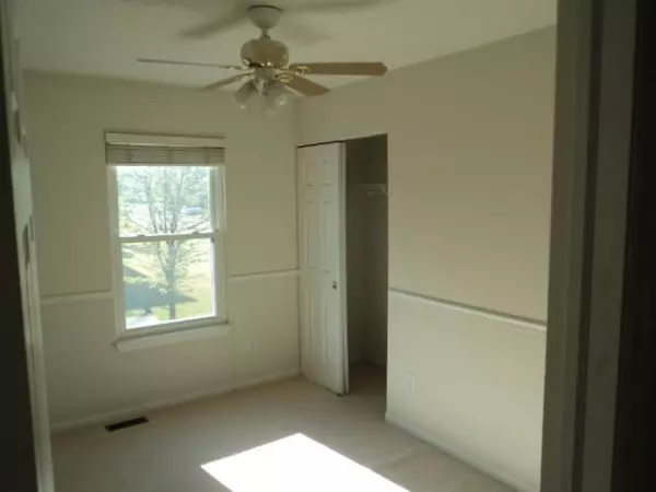 Reynoldsburg, OH 43068,860 Brosmer Drive