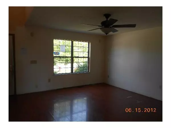 London, OH 43140,1096 Wesley Drive