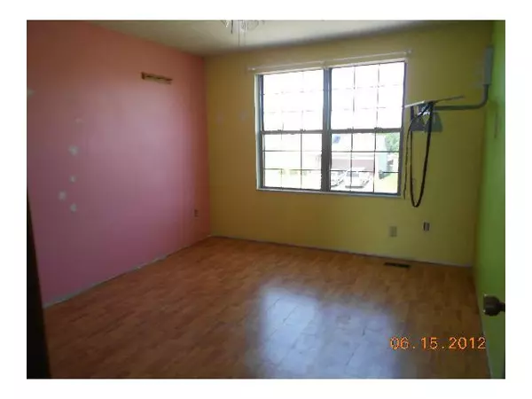 London, OH 43140,1096 Wesley Drive