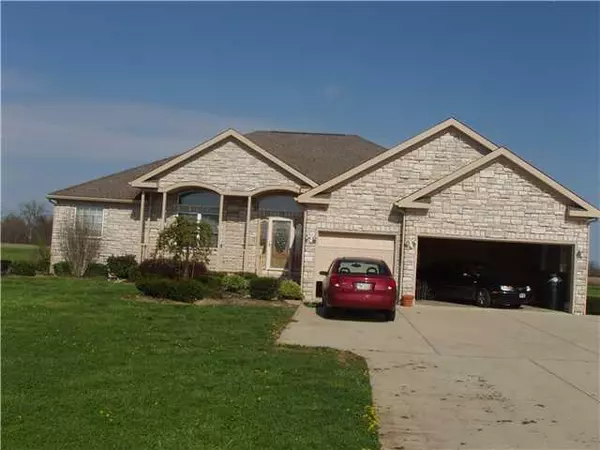 12798 Walker Road, Ashville, OH 43103