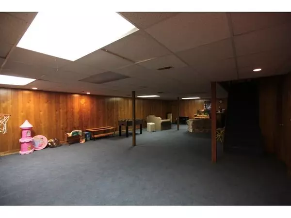 Somerset, OH 43783,9909 State Route 757
