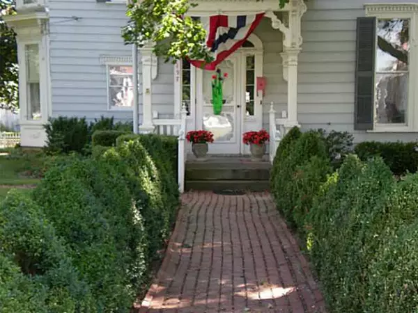 Johnstown, OH 43031,197 N Main Street