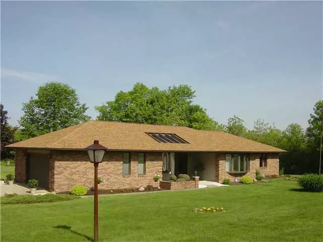 32 Freeman Memorial Drive, Hebron, OH 43025