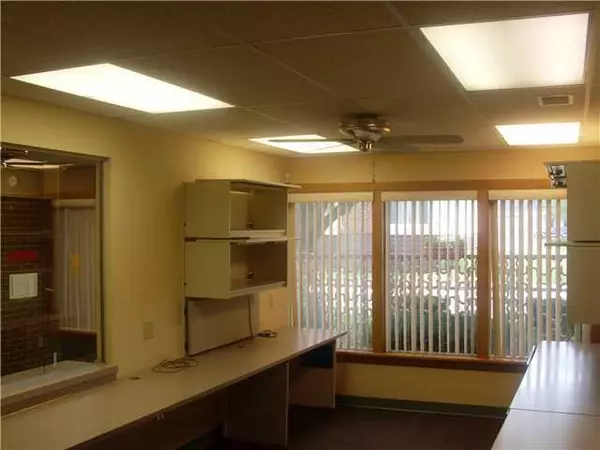 West Jefferson, OH 43162,35 S Twin Street