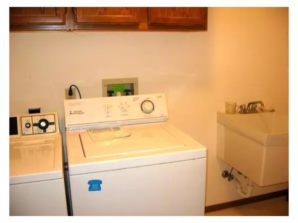 London, OH 43140,641 Circle Drive