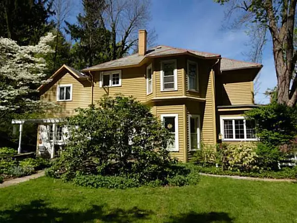 Granville, OH 43023,403 E Broadway