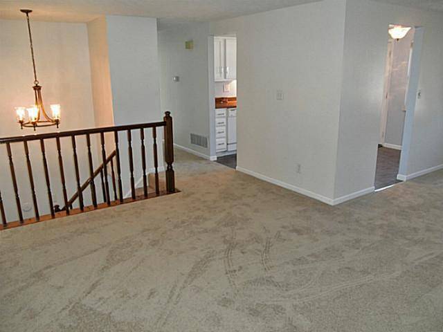 Columbus, OH 43221,3646 Ravens Glen Drive