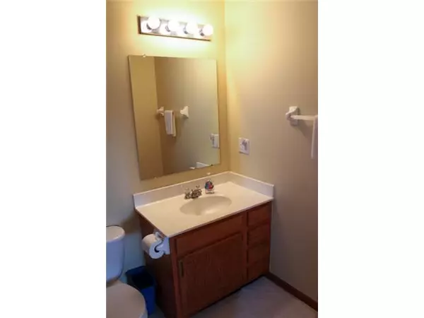 London, OH 43140,1074 Keny Boulevard