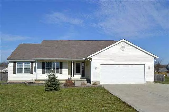 134 Kelly Marie Drive, Pataskala, OH 43062
