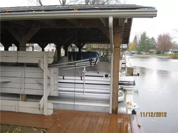 Thornville, OH 43076,15185 Shore Drive