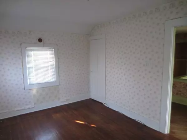 Lancaster, OH 43130,843 S Broad Street