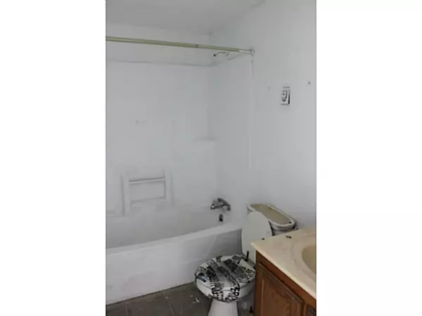 Pataskala, OH 43062,137 1st Street