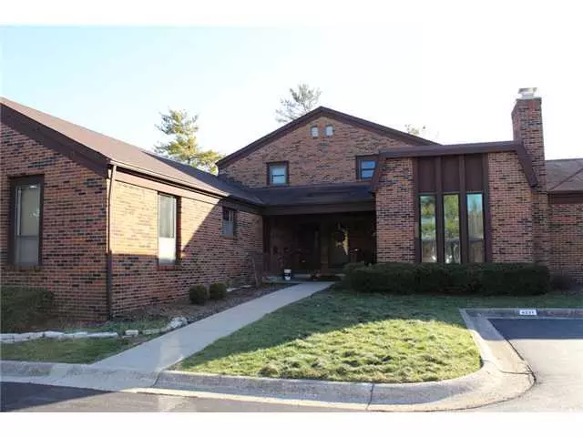 4237 Chaucer Lane, Columbus, OH 43220